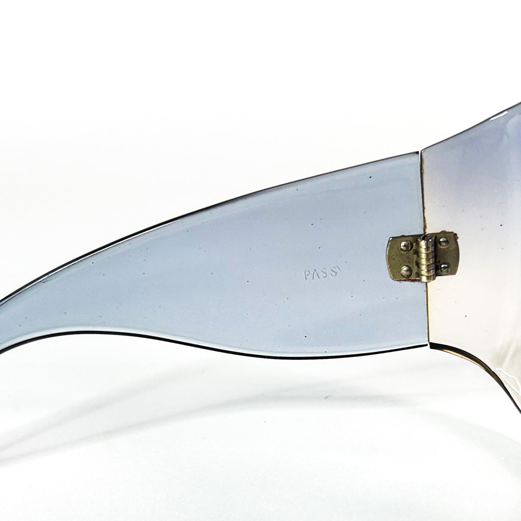 Gravure PASSY sur branche large de lunettes Givenchy